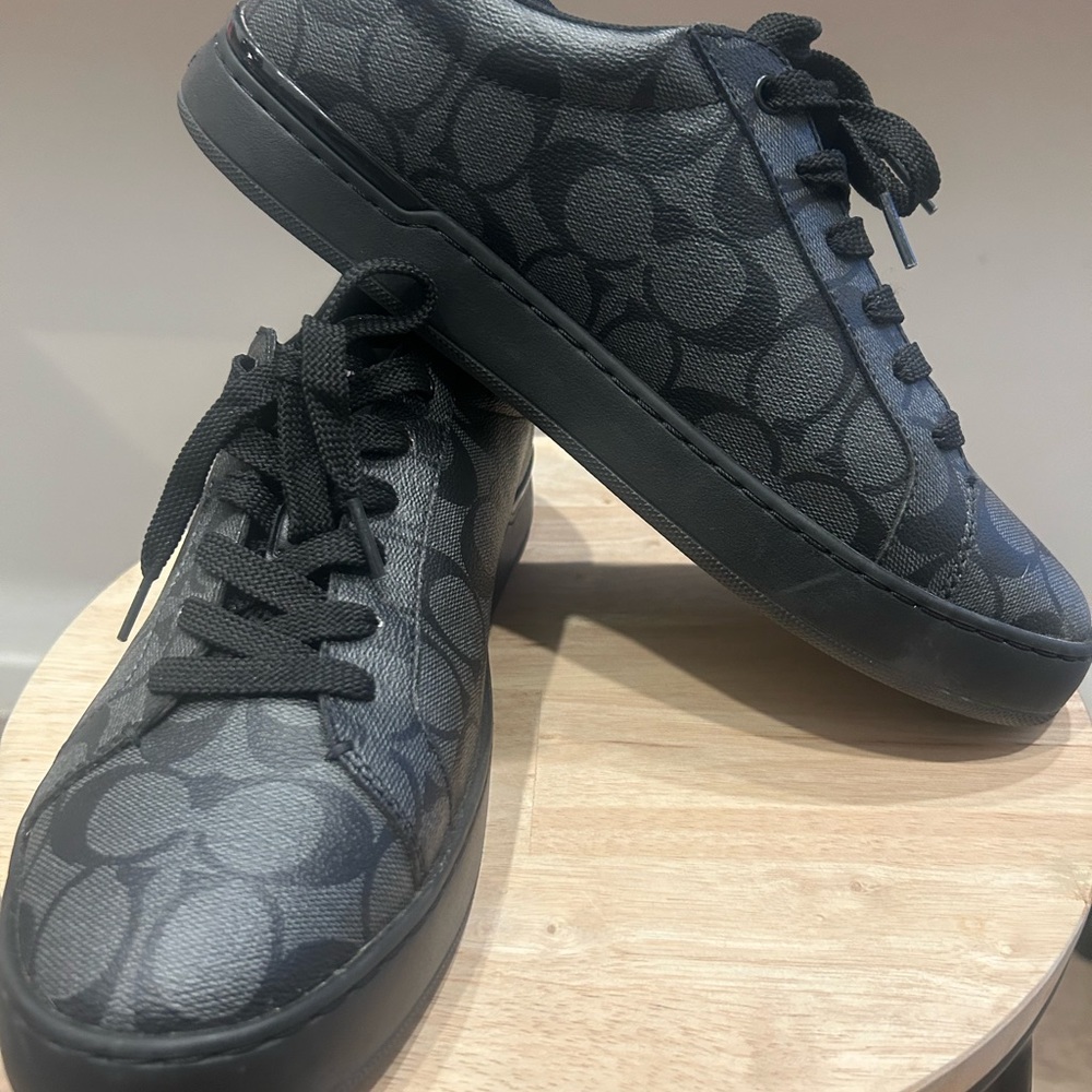Coach men’s shoe - Picture 3 of 4